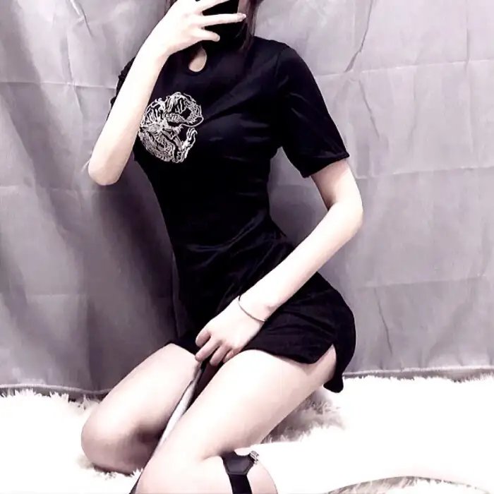 像恶魔的女人